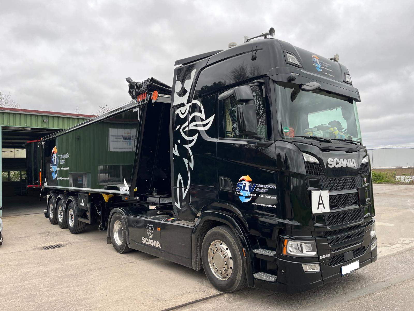 Sattelzuege - SLV Transporte